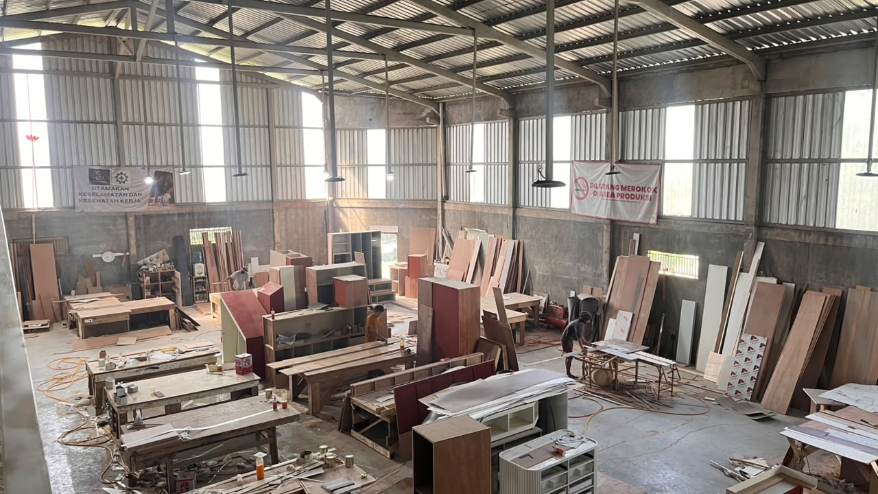 Suasana kerja Desainer Simple