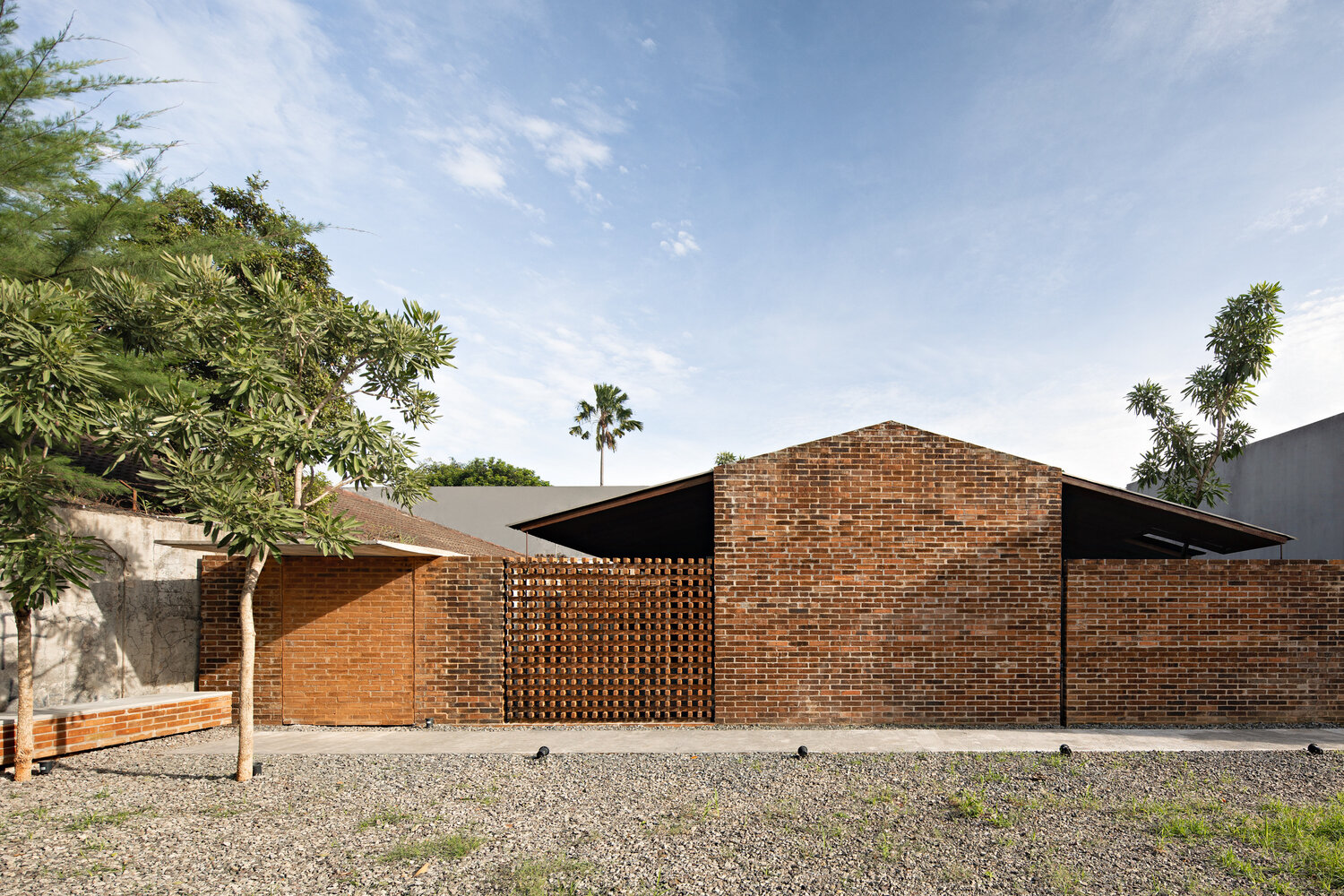 FM House