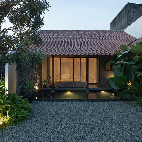 Karanganyar House