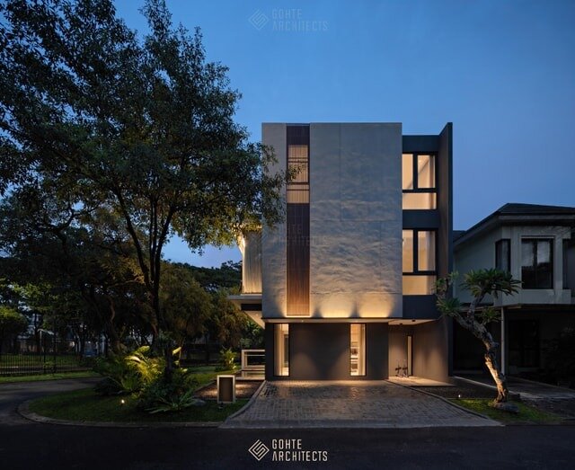 AA HOUSE