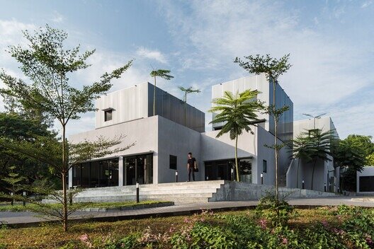 DipoMuria Commercial Center