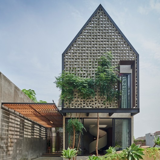 Breeze Blocks House