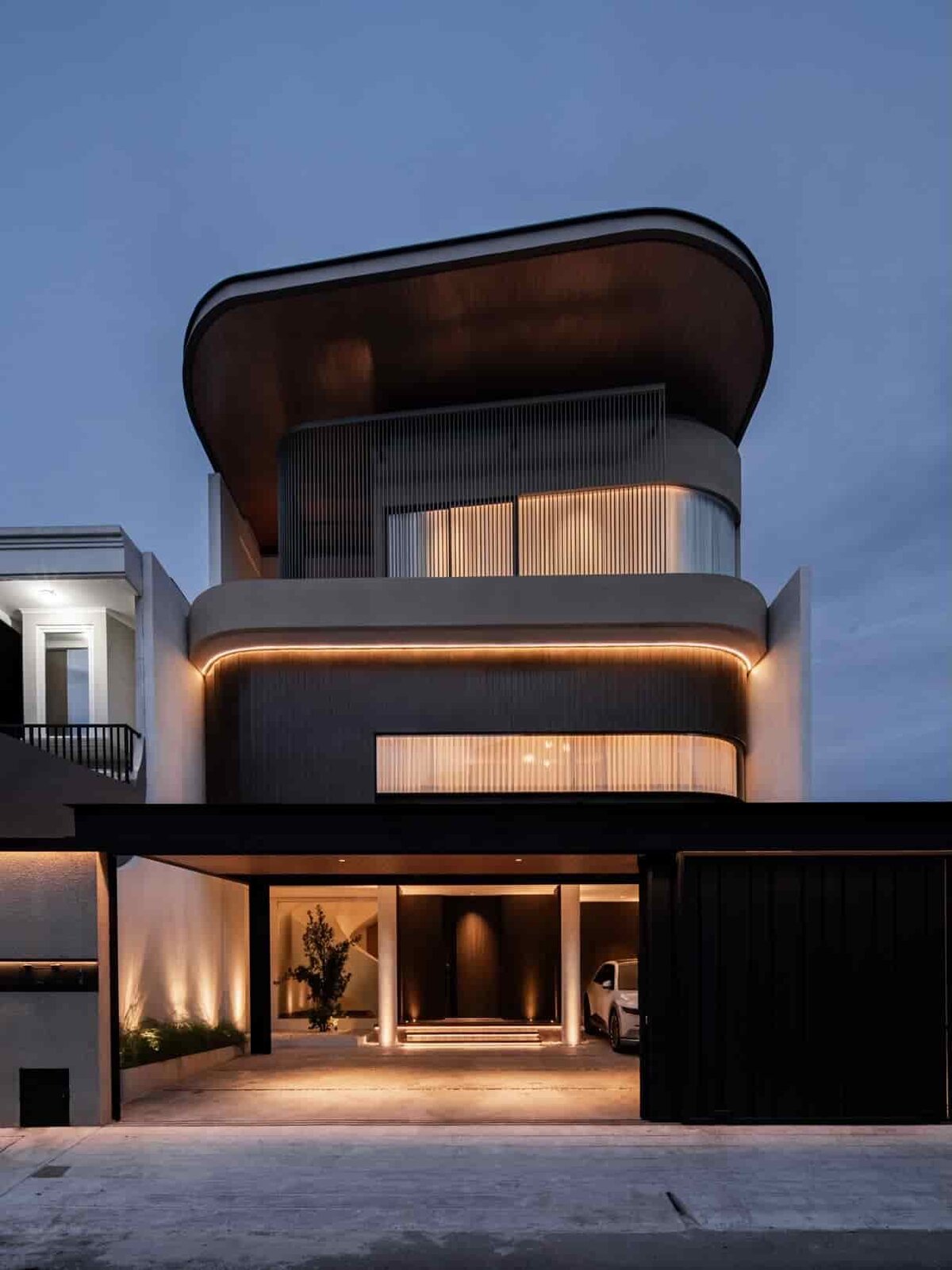 EO House
